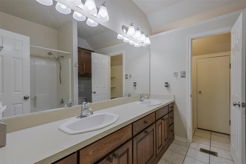 102 Tiffany Trail, Weatherford TX 76086 - Photo 30