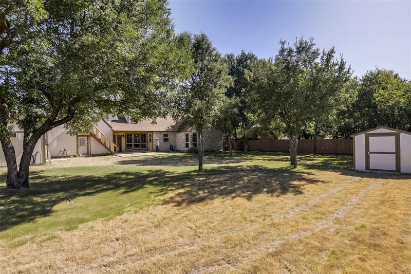 102 Tiffany Trail, Weatherford TX 76086 - Photo 37
