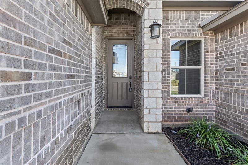 620 Jameson Street, Springtown TX 76082 - Photo 6