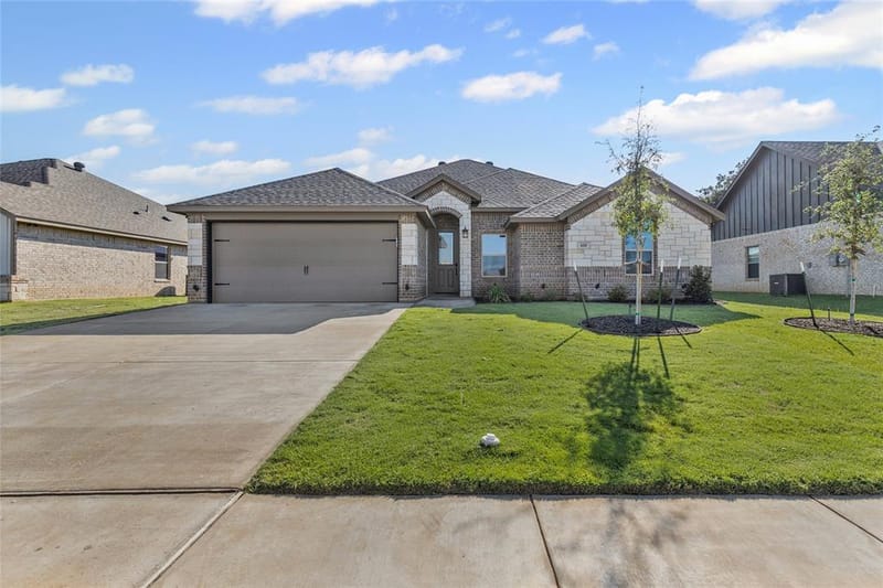 620 Jameson Street, Springtown TX 76082