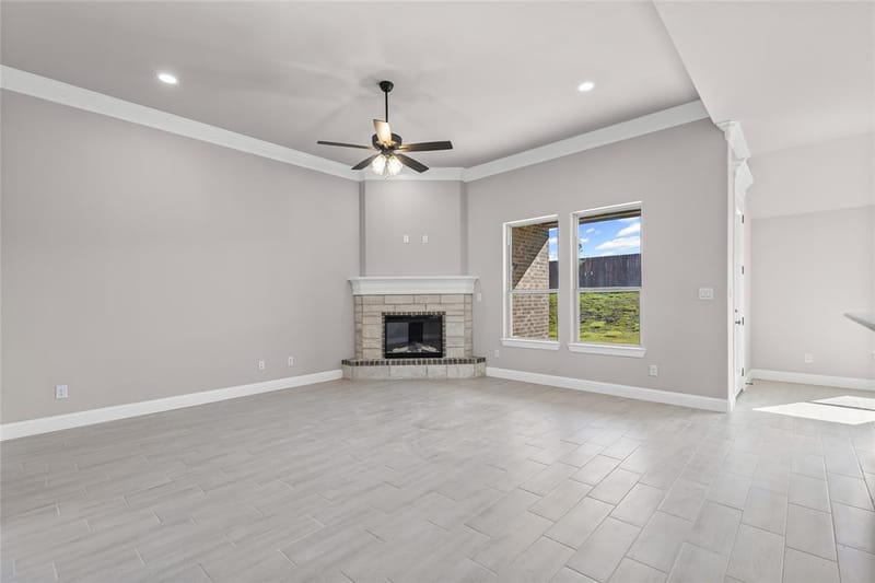 620 Jameson Street, Springtown TX 76082 - Photo 9