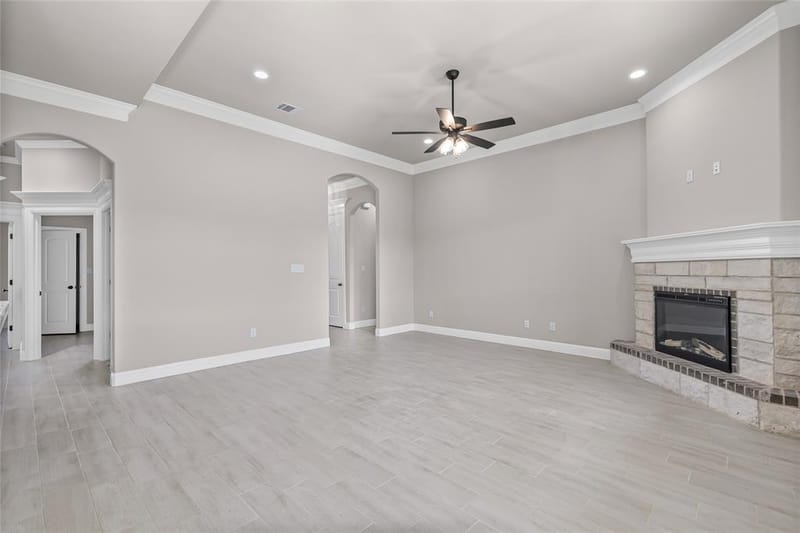 620 Jameson Street, Springtown TX 76082 - Photo 10