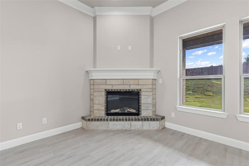 620 Jameson Street, Springtown TX 76082 - Photo 11