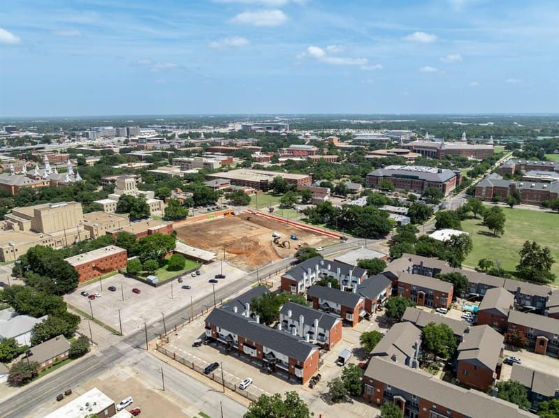 600 Bagby Avenue # 4C, Waco TX 76706 - Photo 26