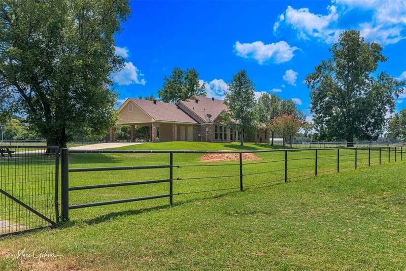 2675 Swan Lake Road, Bossier City LA 71111 - Photo 2