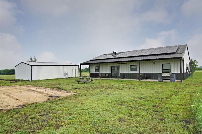 7400 County Road 4726, Wolfe City TX 75496 - Photo 8
