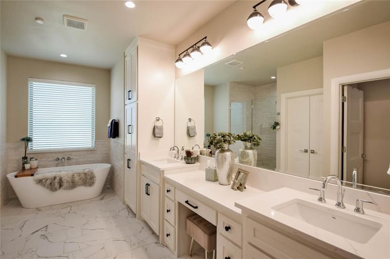 8021 White Drive, Granbury TX 76049 - Photo 16