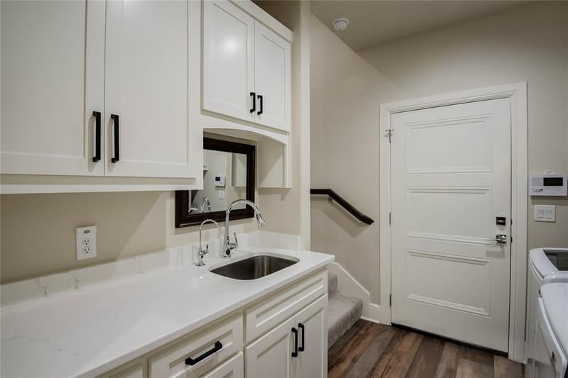 8021 White Drive, Granbury TX 76049 - Photo 20
