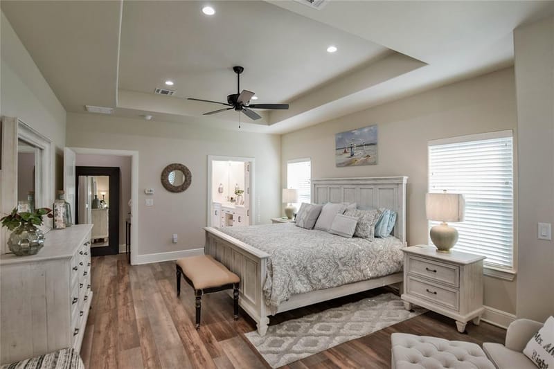 8021 White Drive, Granbury TX 76049 - Photo 15