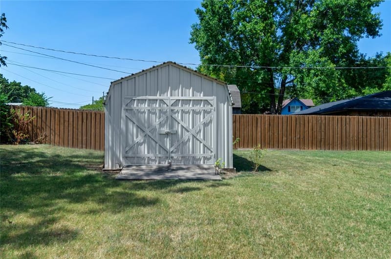 505 Galia Street, Bowie TX 76230 - Photo 21