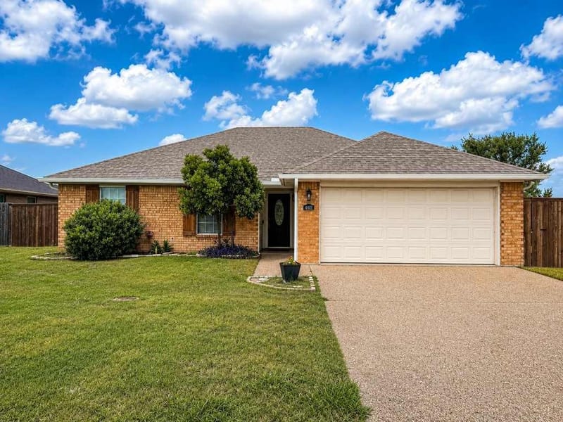 4401 Lacey Circle, Waco TX 76708