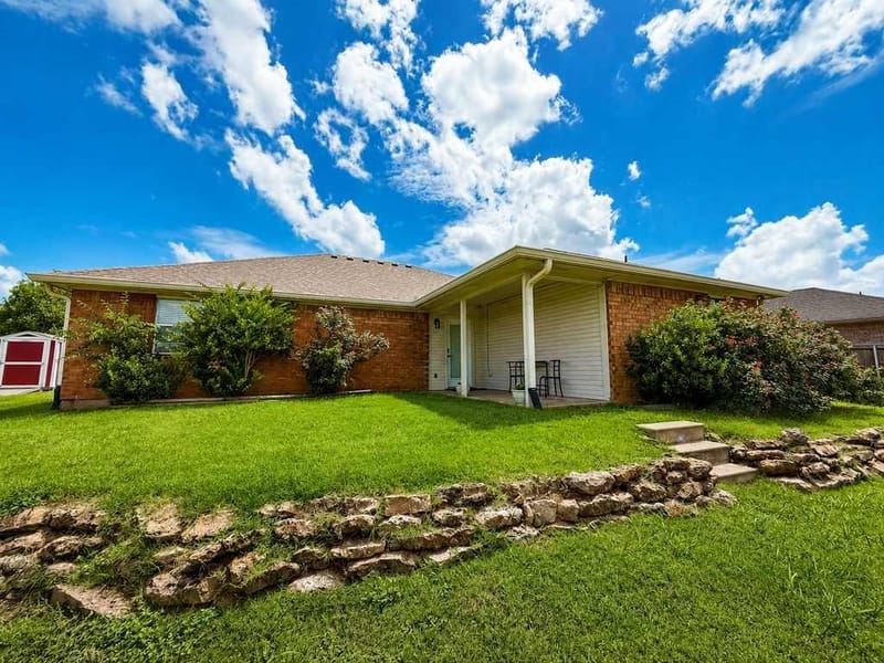 4401 Lacey Circle, Waco TX 76708 - Photo 5