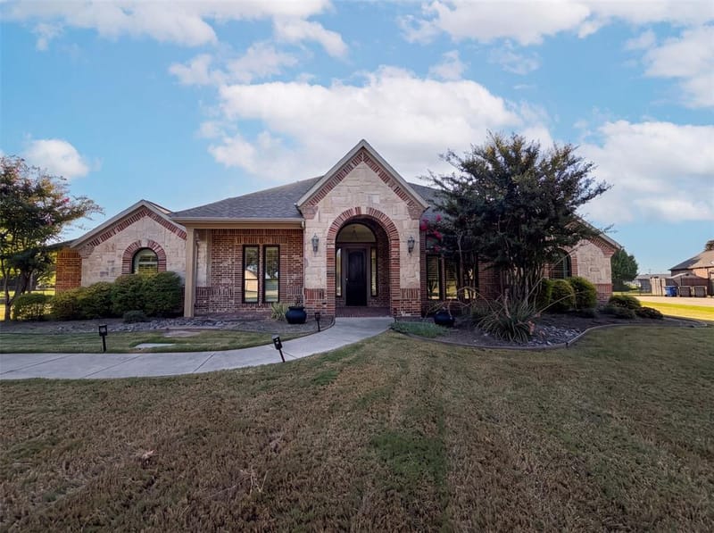 6530 Swallow Court, Celina TX 75071