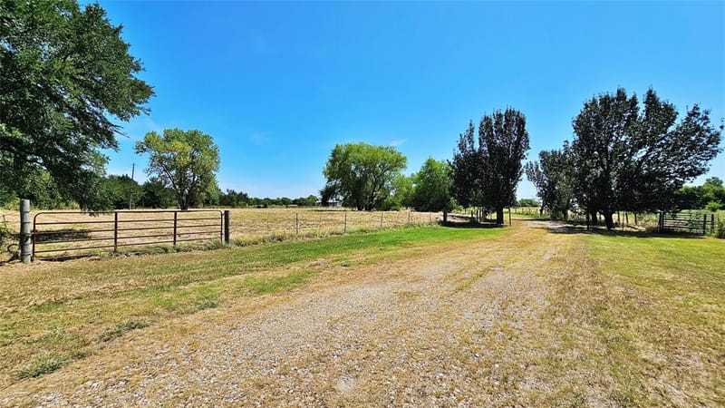 2247 County Road 2130, Greenville TX 75402 - Photo 30