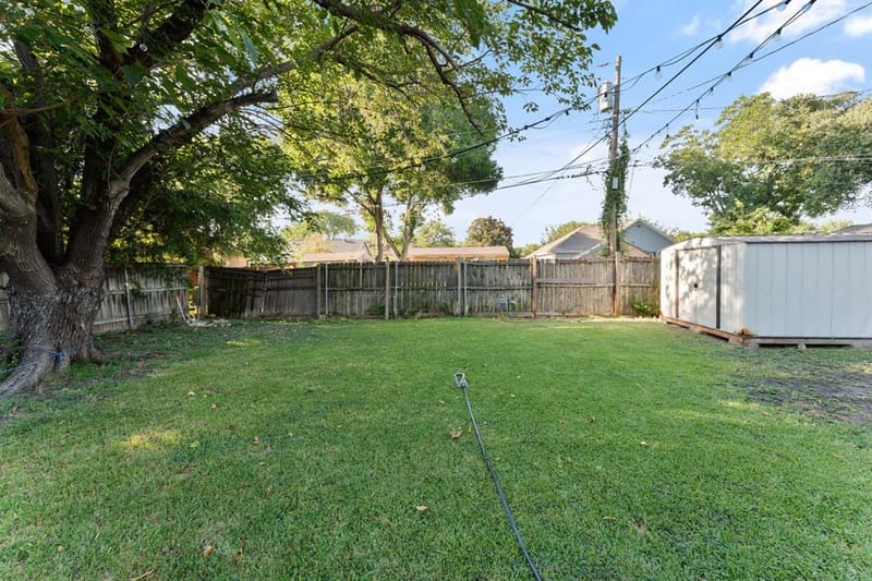 2439 Inadale Avenue, Dallas TX 75228 - Photo 29