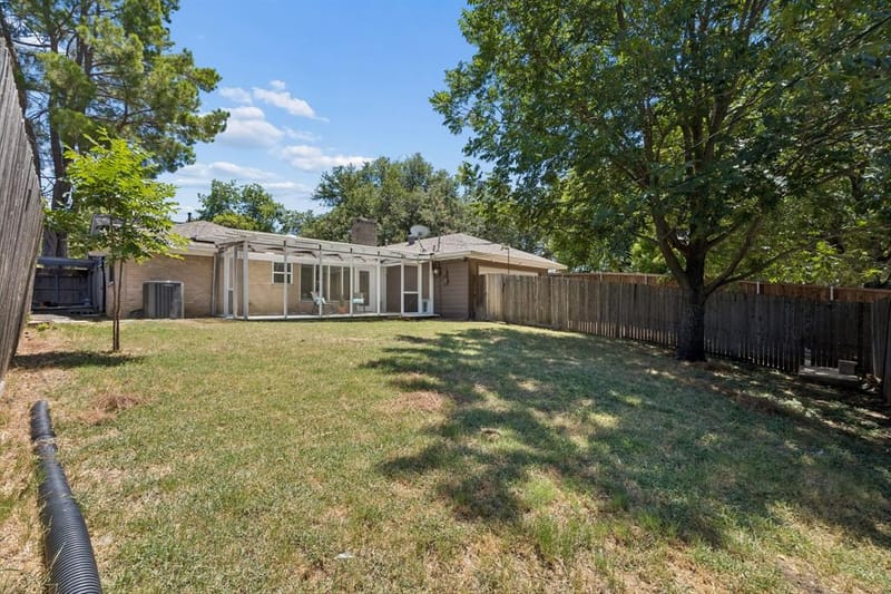 13443 Purple Sage Road, Dallas TX 75240 - Photo 21