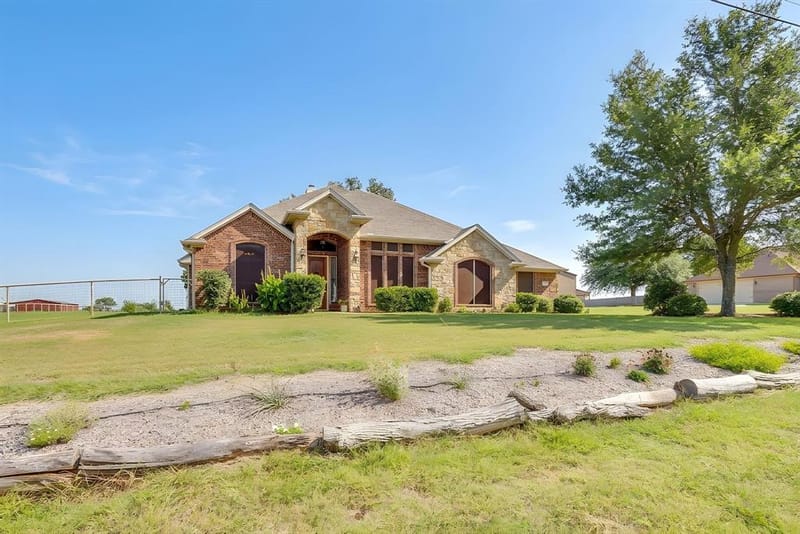 505 Morrow Road, Springtown TX 76082 - Photo 34
