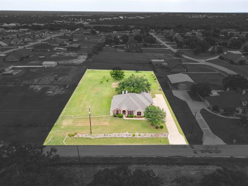 505 Morrow Road, Springtown TX 76082 - Photo 38