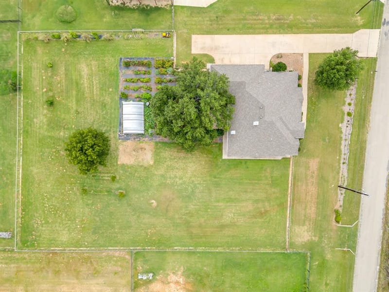 505 Morrow Road, Springtown TX 76082 - Photo 37