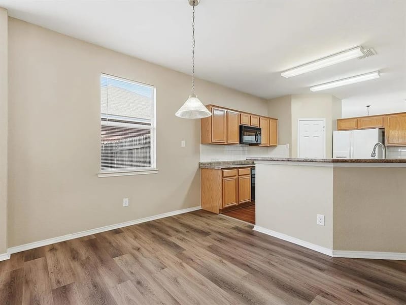 1048 Harriman Drive, Saginaw TX 76131 - Photo 13