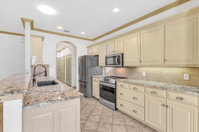 2105 Norwood Lane, Arlington TX 76013 - Photo 16