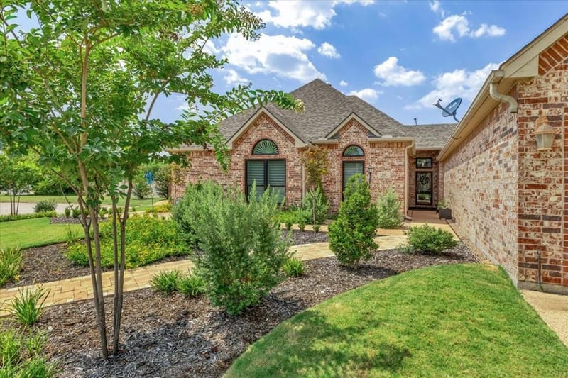 2105 Norwood Lane, Arlington TX 76013 - Photo 5