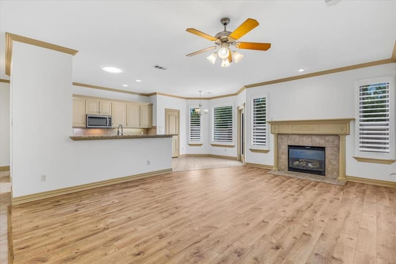 2105 Norwood Lane, Arlington TX 76013 - Photo 9