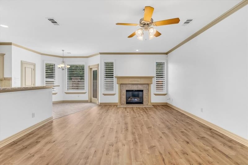 2105 Norwood Lane, Arlington TX 76013 - Photo 10