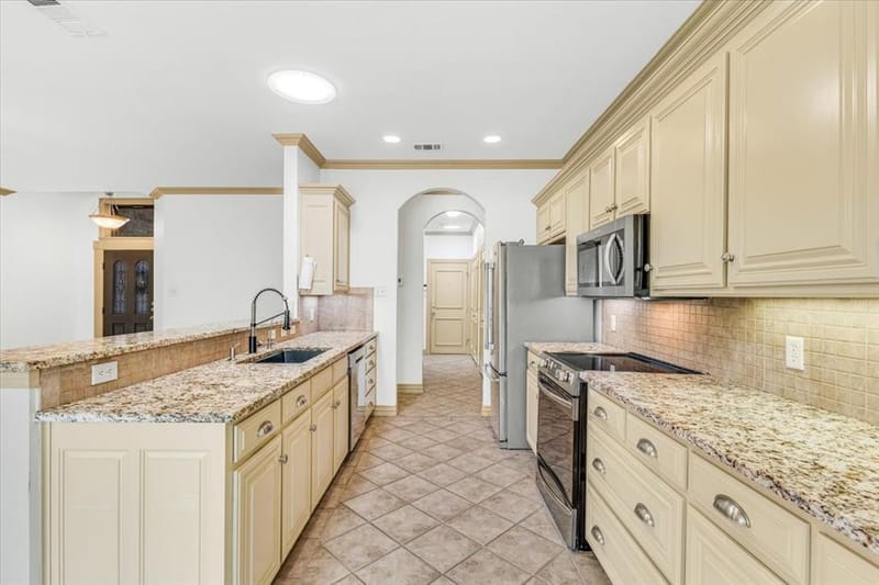 2105 Norwood Lane, Arlington TX 76013 - Photo 19