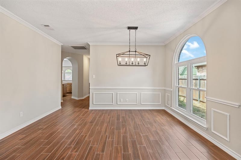 104 Bullava Court, Crowley TX 76036 - Photo 10
