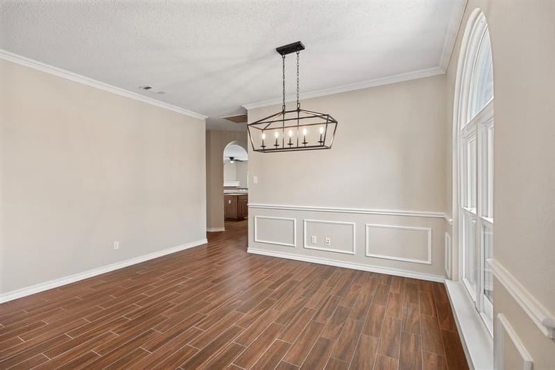 104 Bullava Court, Crowley TX 76036 - Photo 11