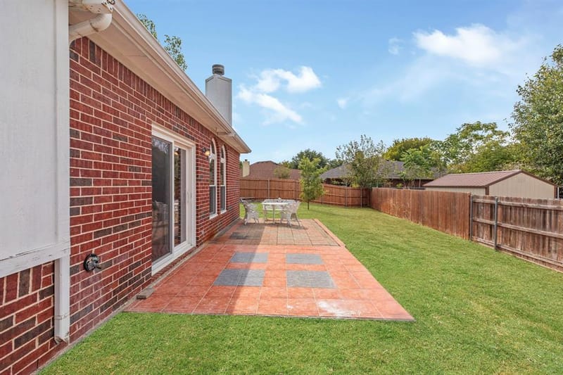 104 Bullava Court, Crowley TX 76036 - Photo 31