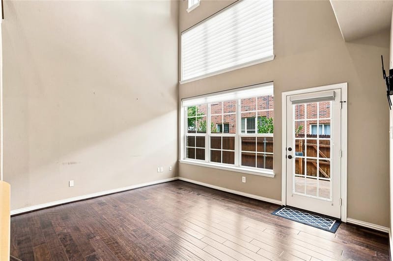 397 Hamilton Street, Lewisville TX 75067 - Photo 2