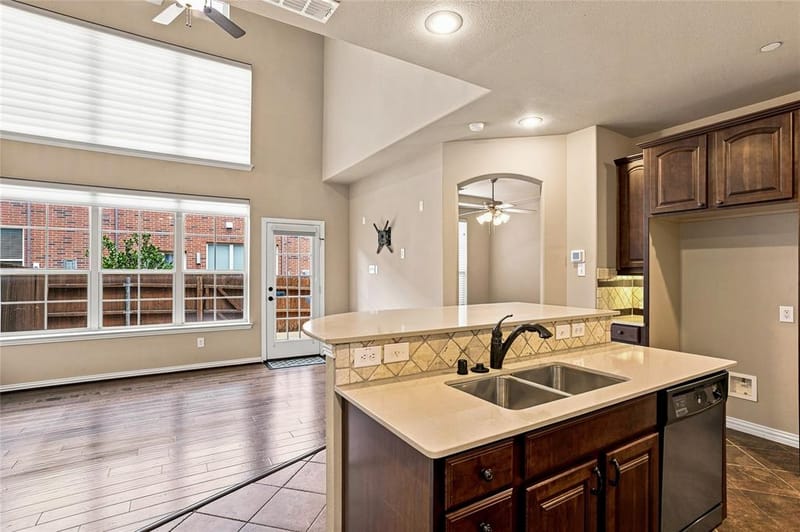 397 Hamilton Street, Lewisville TX 75067 - Photo 9