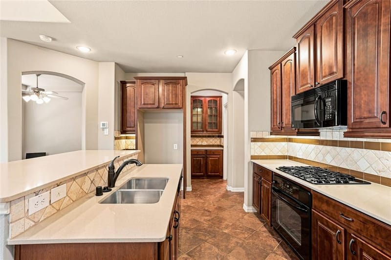 397 Hamilton Street, Lewisville TX 75067 - Photo 8
