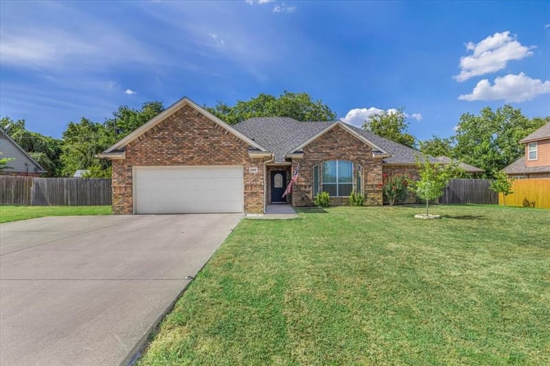 409 Edgewood Terrace, Boyd TX 76023