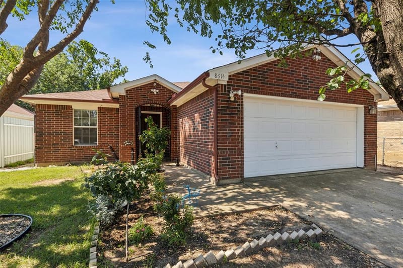 8614 Torreon Court, Dallas TX 75217