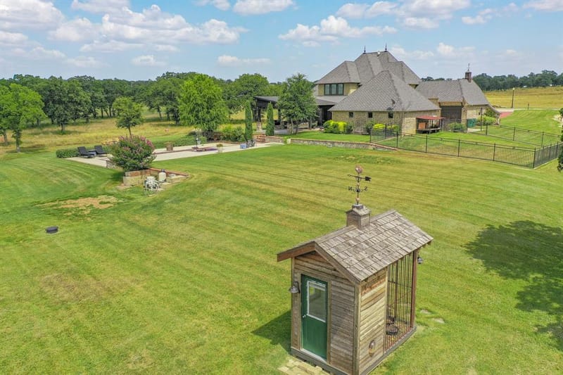 354 Ballpark Way, Jacksboro TX 76458 - Photo 5