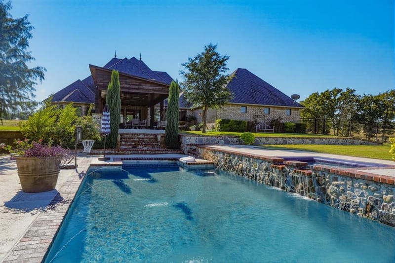 354 Ballpark Way, Jacksboro TX 76458 - Photo 34