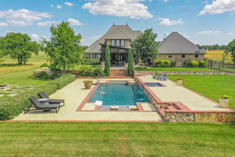 354 Ballpark Way, Jacksboro TX 76458 - Photo 4