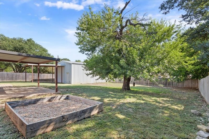 332 Bowie Lane, Hewitt TX 76643 - Photo 31