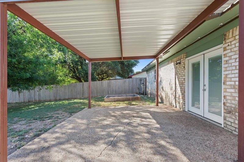 332 Bowie Lane, Hewitt TX 76643 - Photo 29