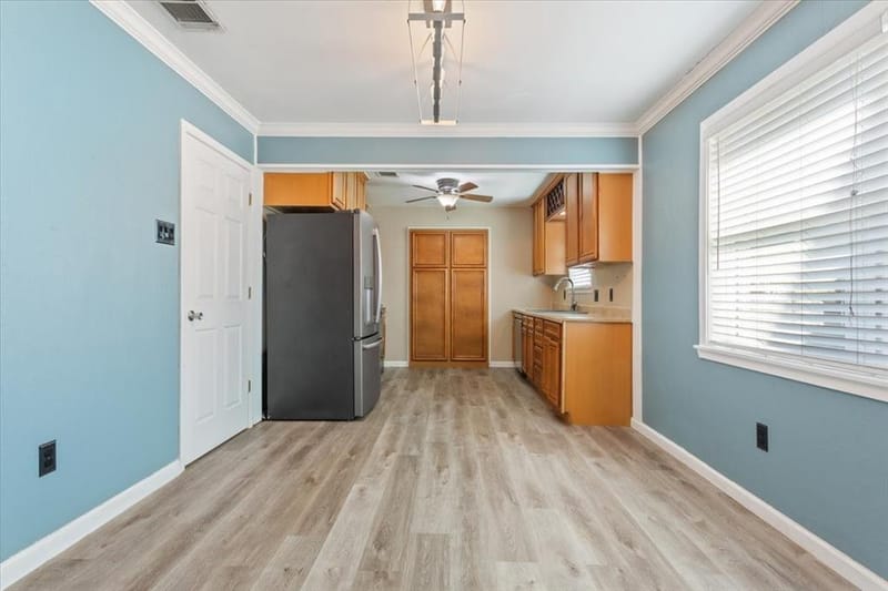 332 Bowie Lane, Hewitt TX 76643 - Photo 8