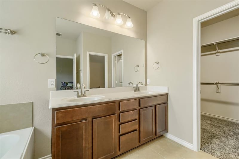 2400 Sabine Circle, Royse City TX 75189 - Photo 17