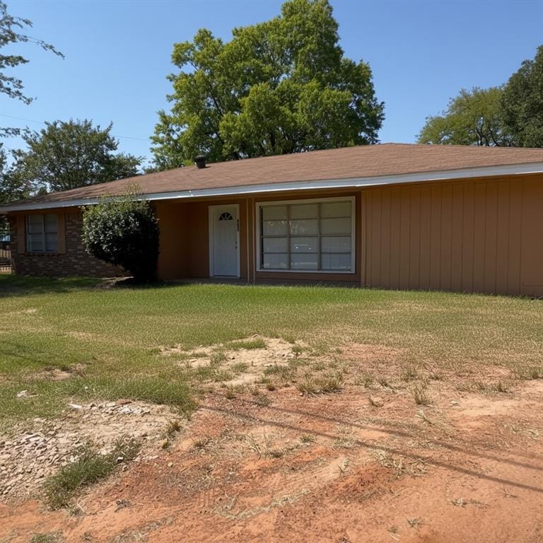 403 Montgomery Street, Pittsburg TX 75686 - Photo 2