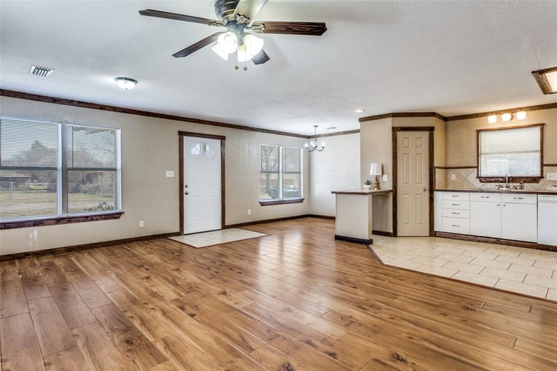 401 Ashwood Street, Azle TX 76020 - Photo 5