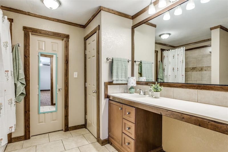 401 Ashwood Street, Azle TX 76020 - Photo 14
