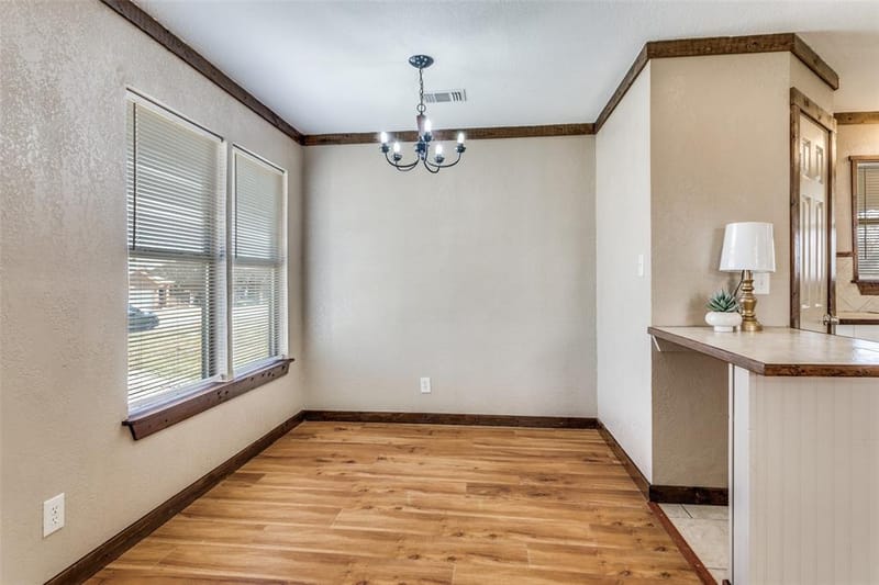 401 Ashwood Street, Azle TX 76020 - Photo 8