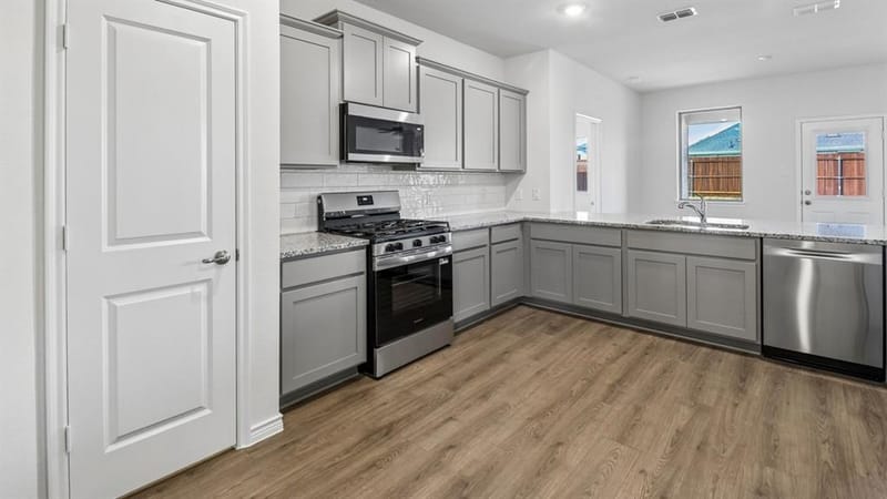 4825 Silver Touch Road, Aubrey TX 76227 - Photo 32