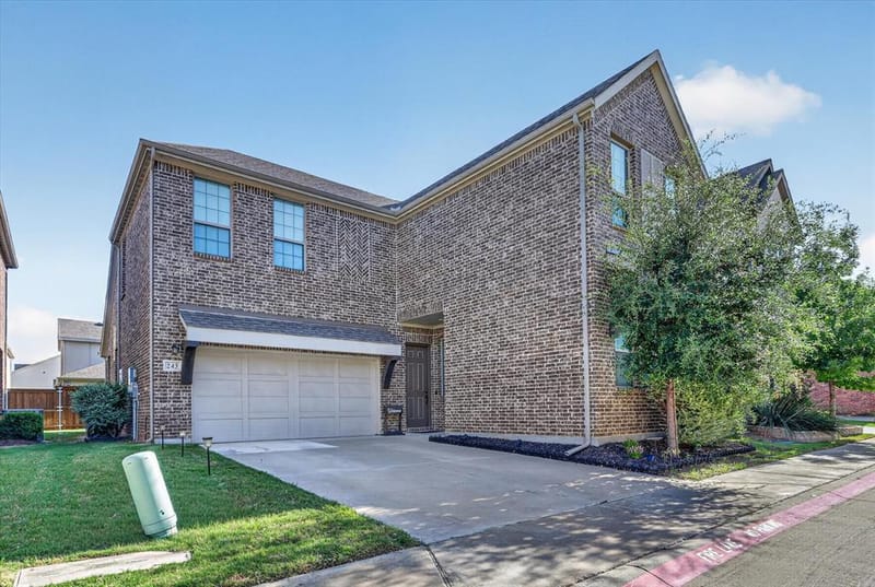 243 Woodson Street, Irving TX 75063